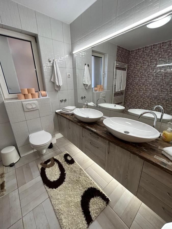 פוז'גה Sobe Zimmer Frei מראה חיצוני תמונה